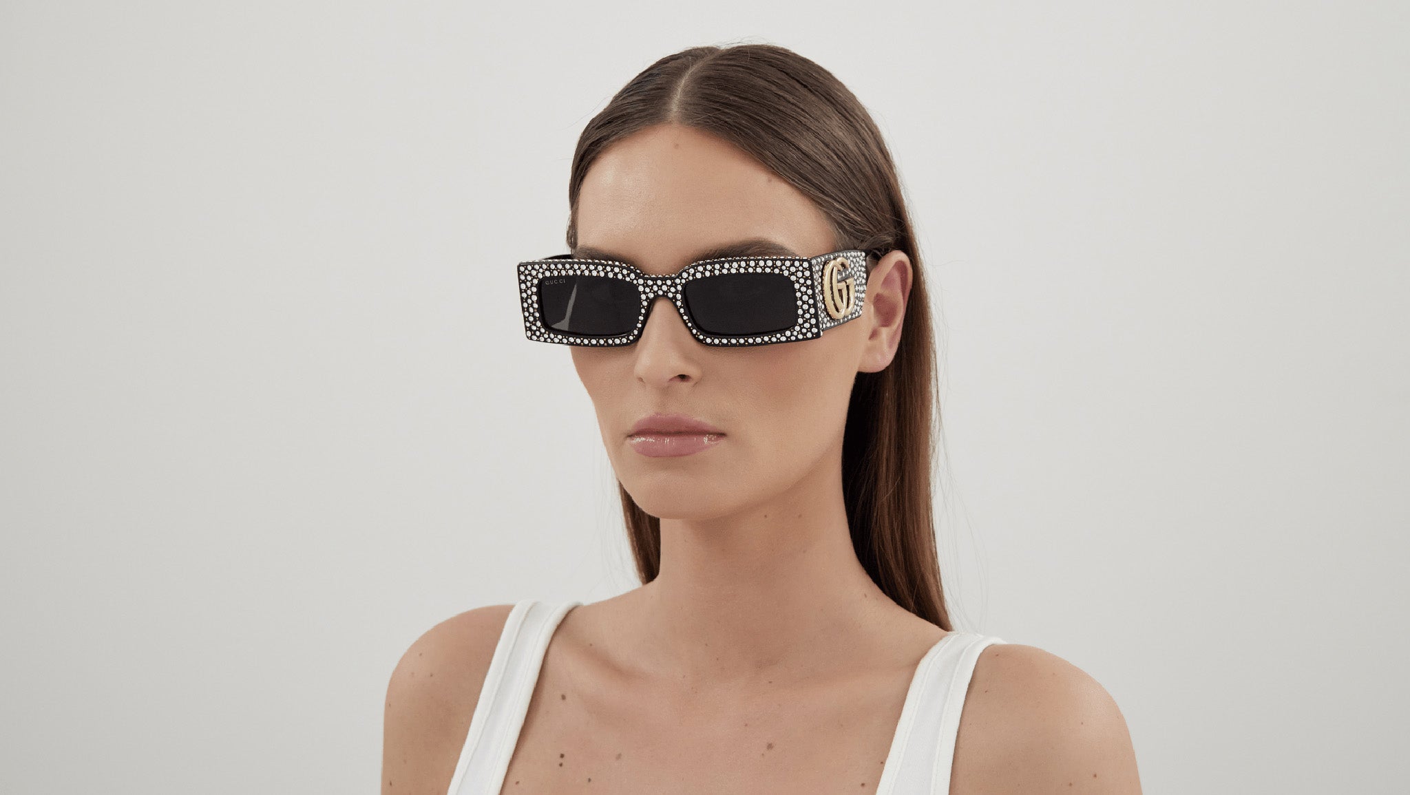 Occhiali da sole GUCCI GG1425S Shiny solid black with strass and studs