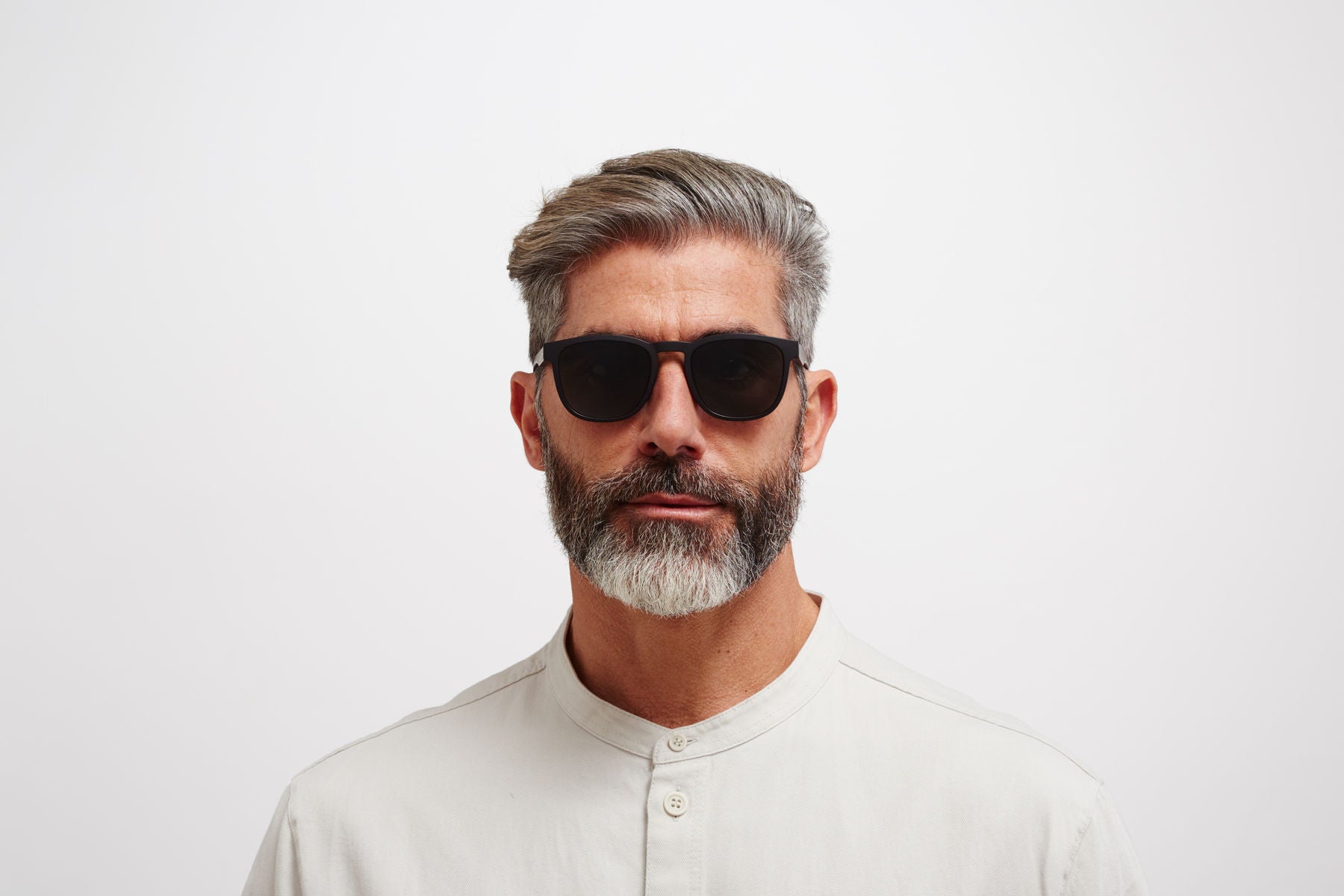 Occhiali da sole MYKITA LOVELL Pitch Black