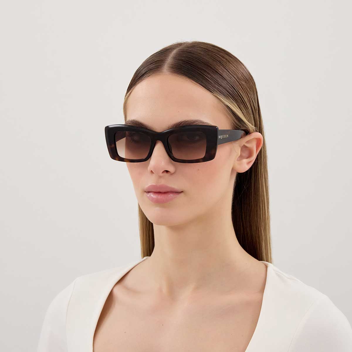 Alexander McQueen Occhiali da Sole AM0526S 002 Marrone/Marrone Donna 4