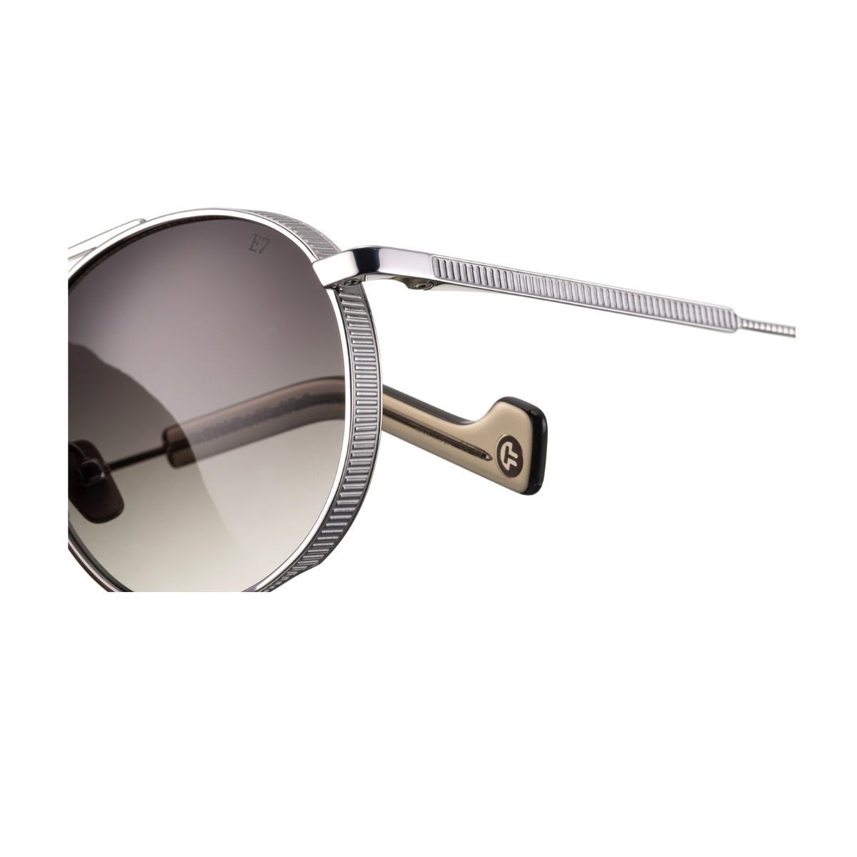 Entourage of 7 Occhiali da Sole IZUMI 200 Silver