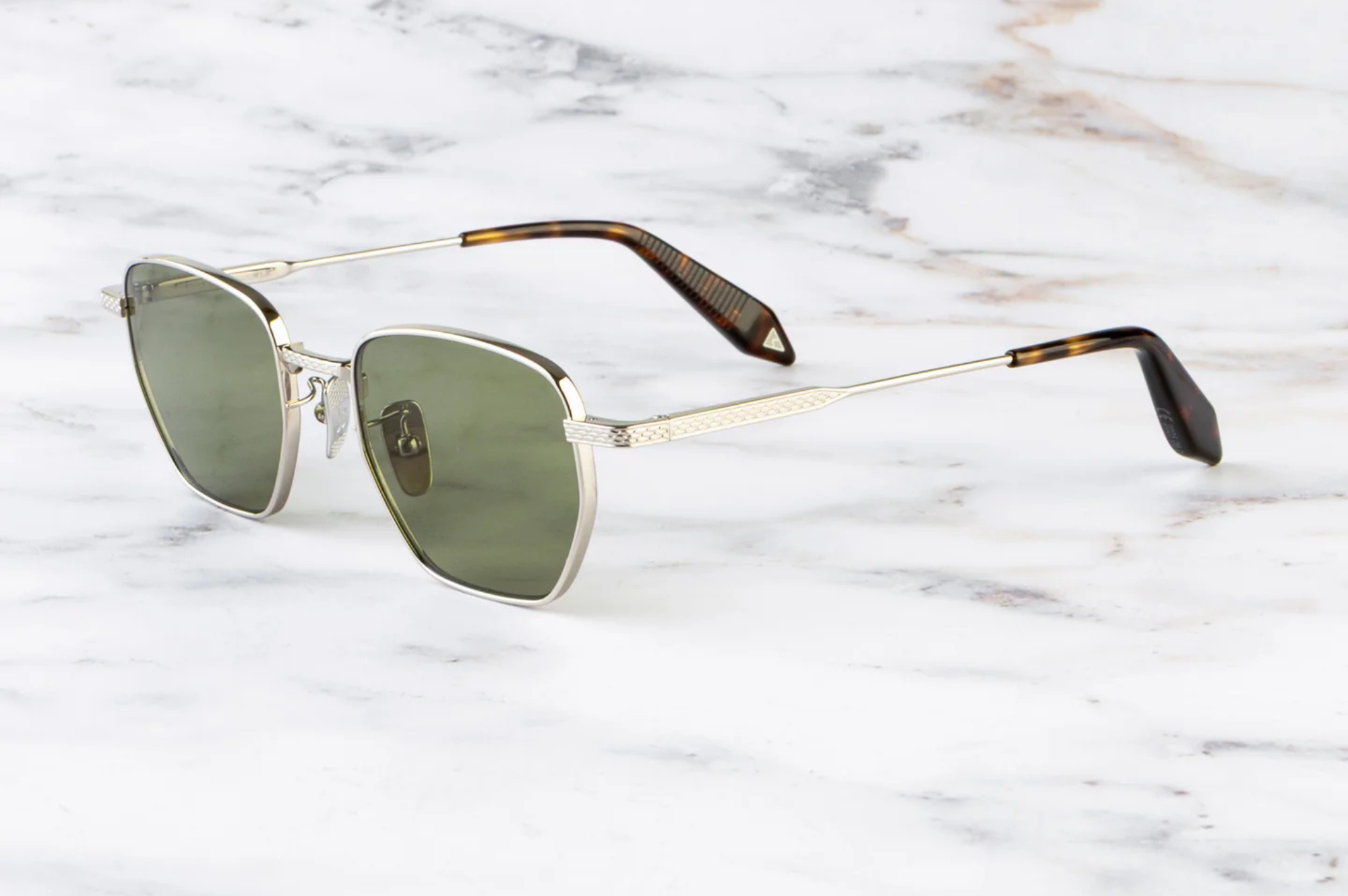 Occhiali da sole Cutler And Gross Breitling Léman 0001 Classic Havana