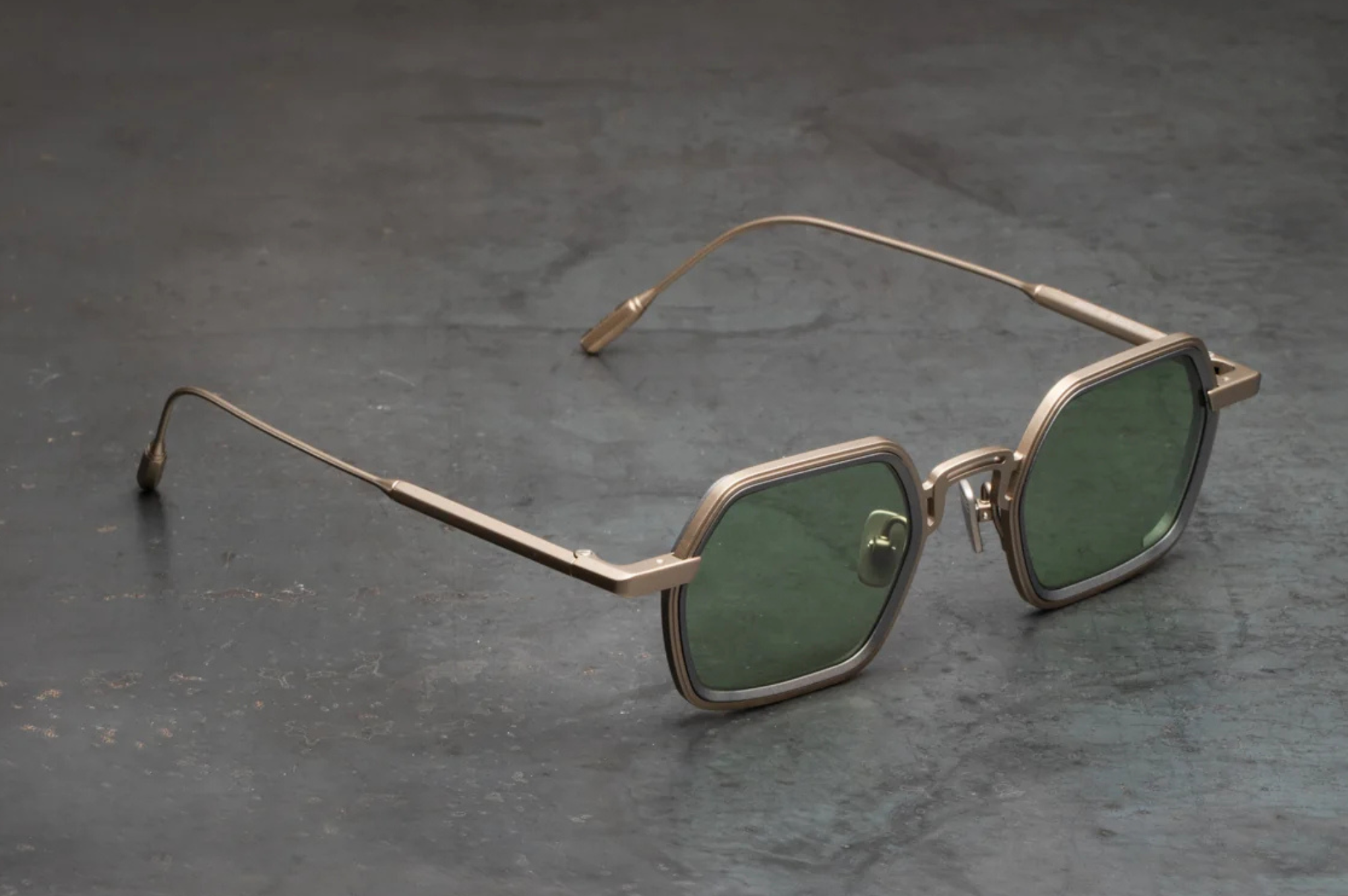 Occhiali da sole CAPOTE C396 NGD