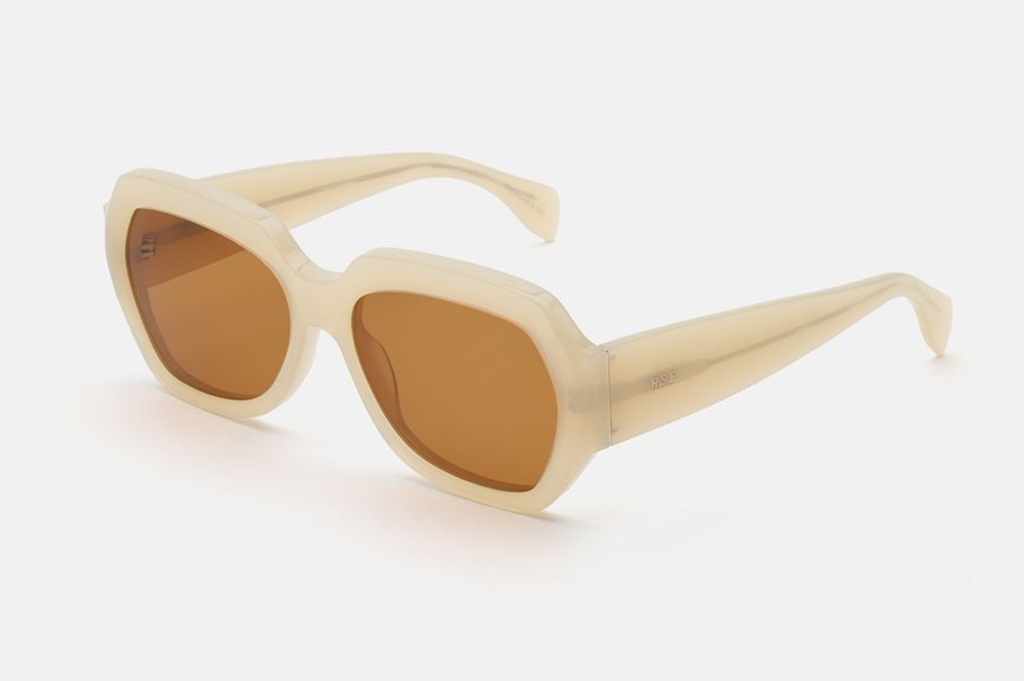 RETROSUPERFUTURE Nala Cremoso