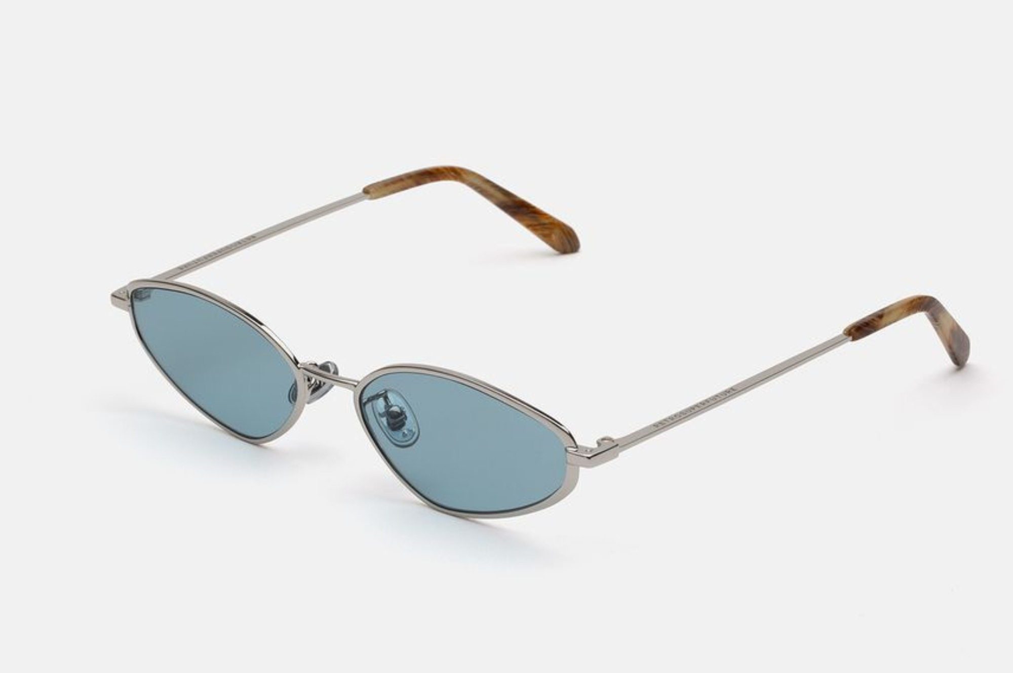 RETROSUPERFUTURE Zyra Graffiato