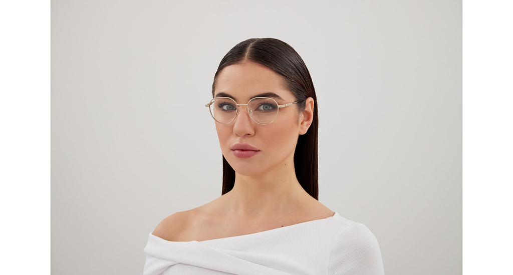 Alexander McQueen AM0479O 002