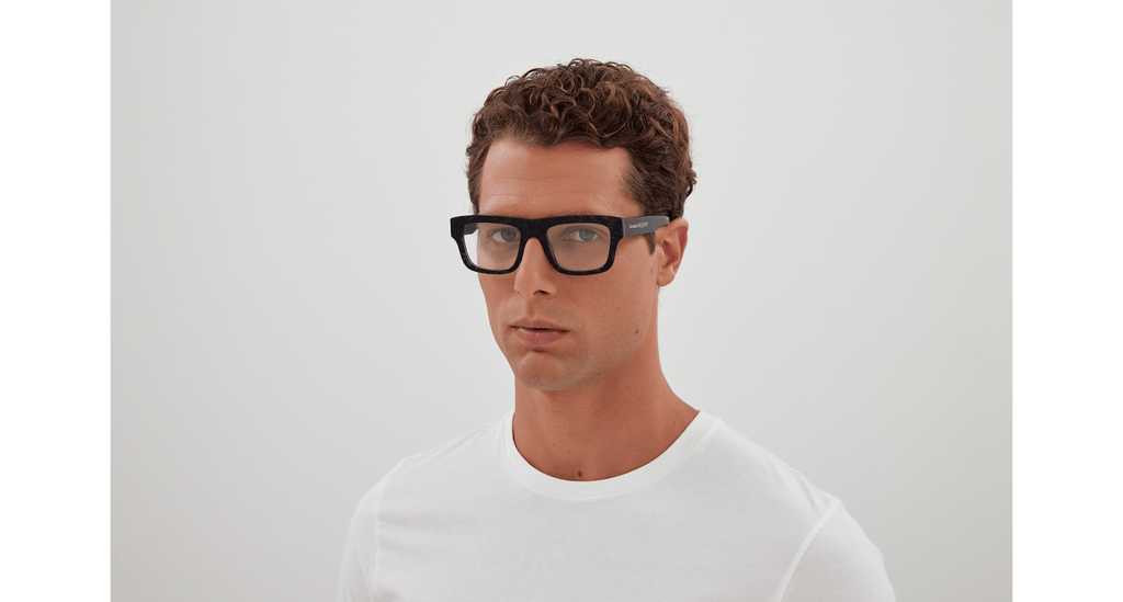 Alexander McQueen AM0452O 002