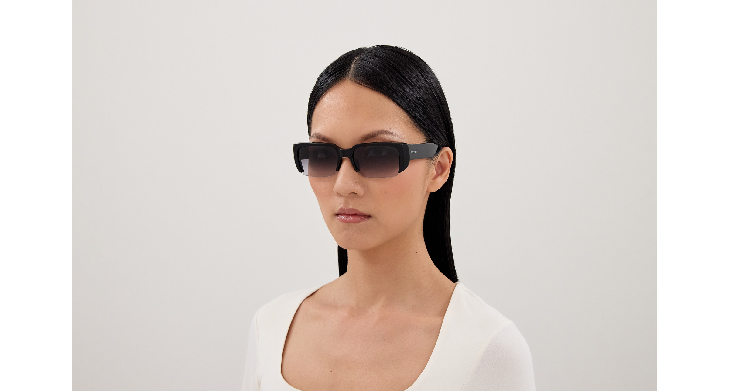 Alexander McQueen AM0532S 001