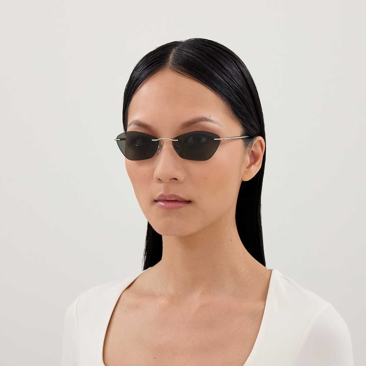 Alexander McQueen Occhiali da Sole AM0525S 001 Argento/Grigio Unisex 4