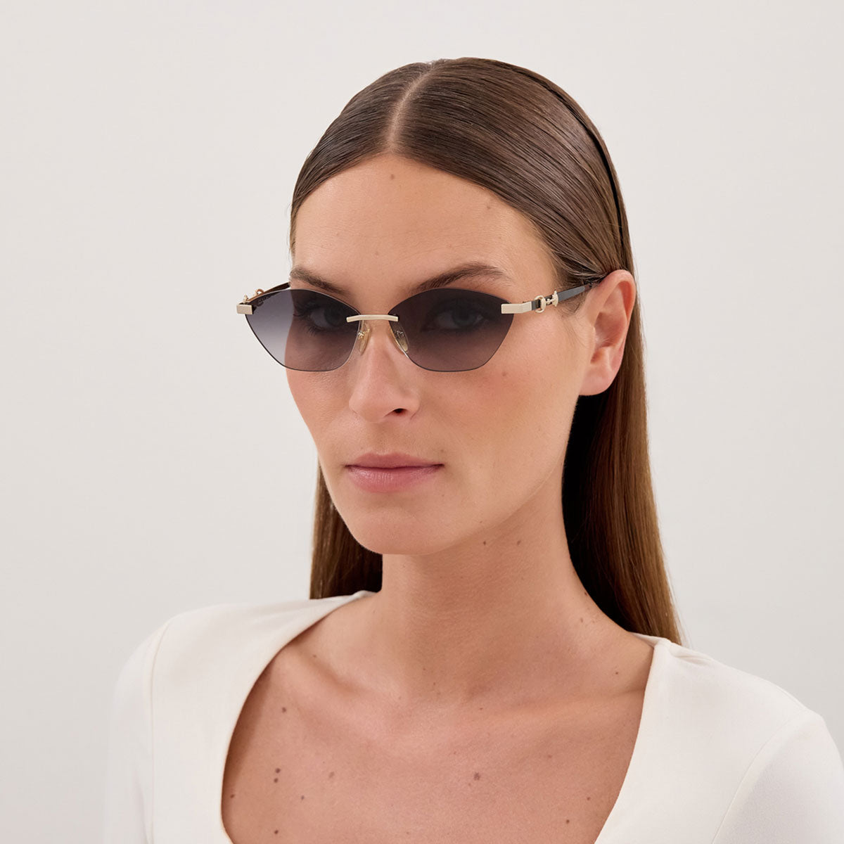 Gucci Occhiali da Sole GG2050S 001 Nero Oro/Grigio Sfumato Donna