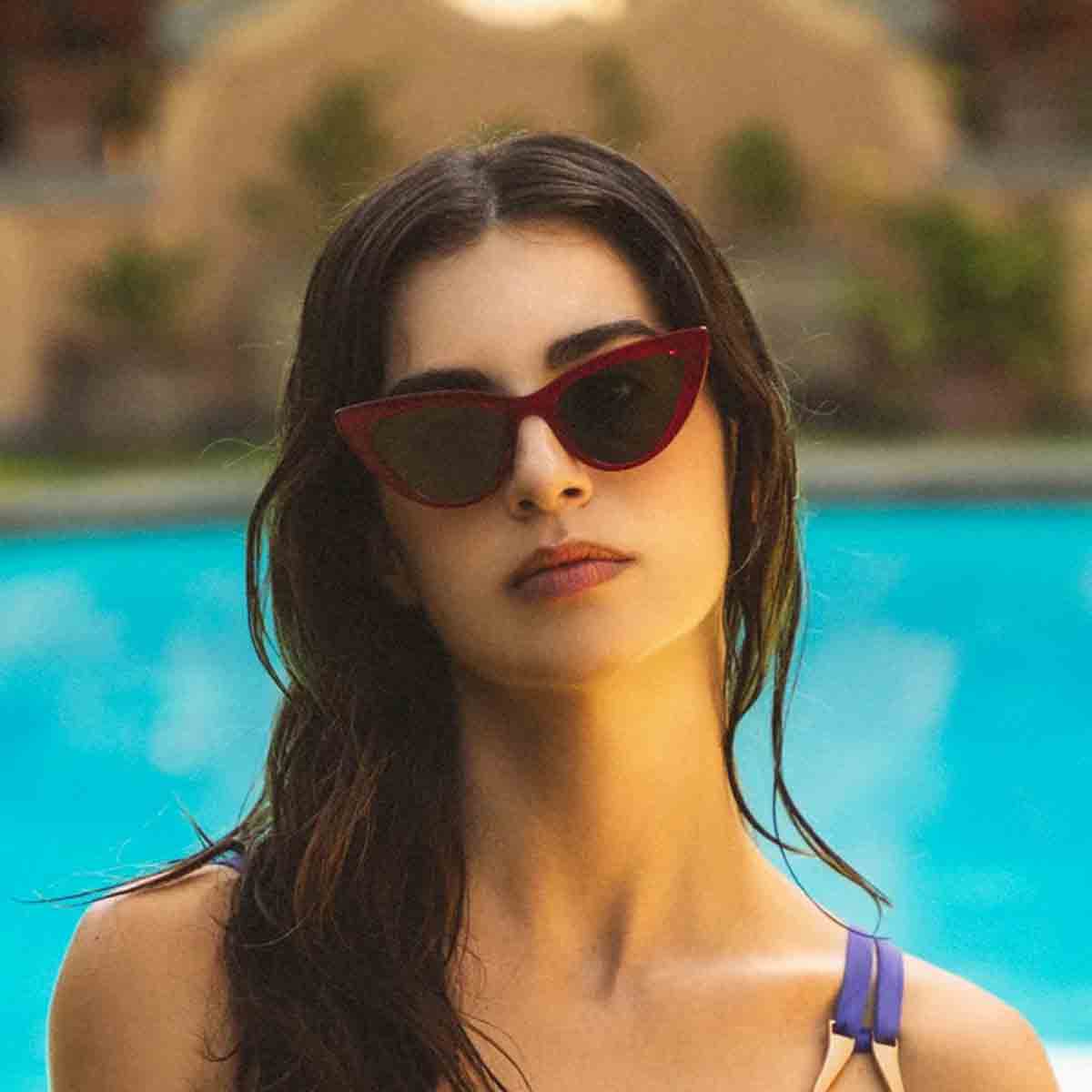 L.G.R. Occhiali da Sole Orchid 5698 Nero 01/Verde G15 7