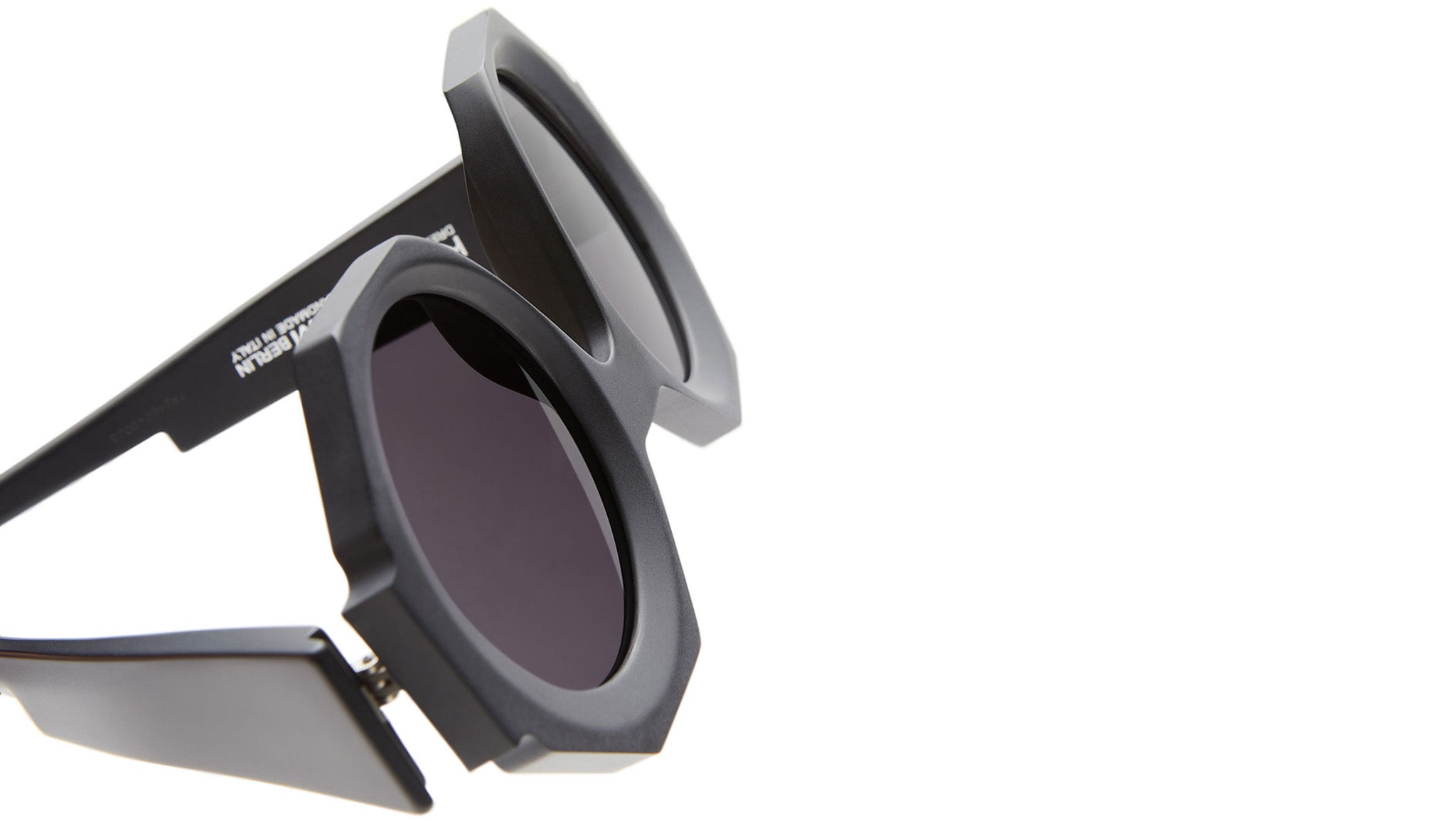 Occhiali da sole KUBORAUM R4 Black matt cut